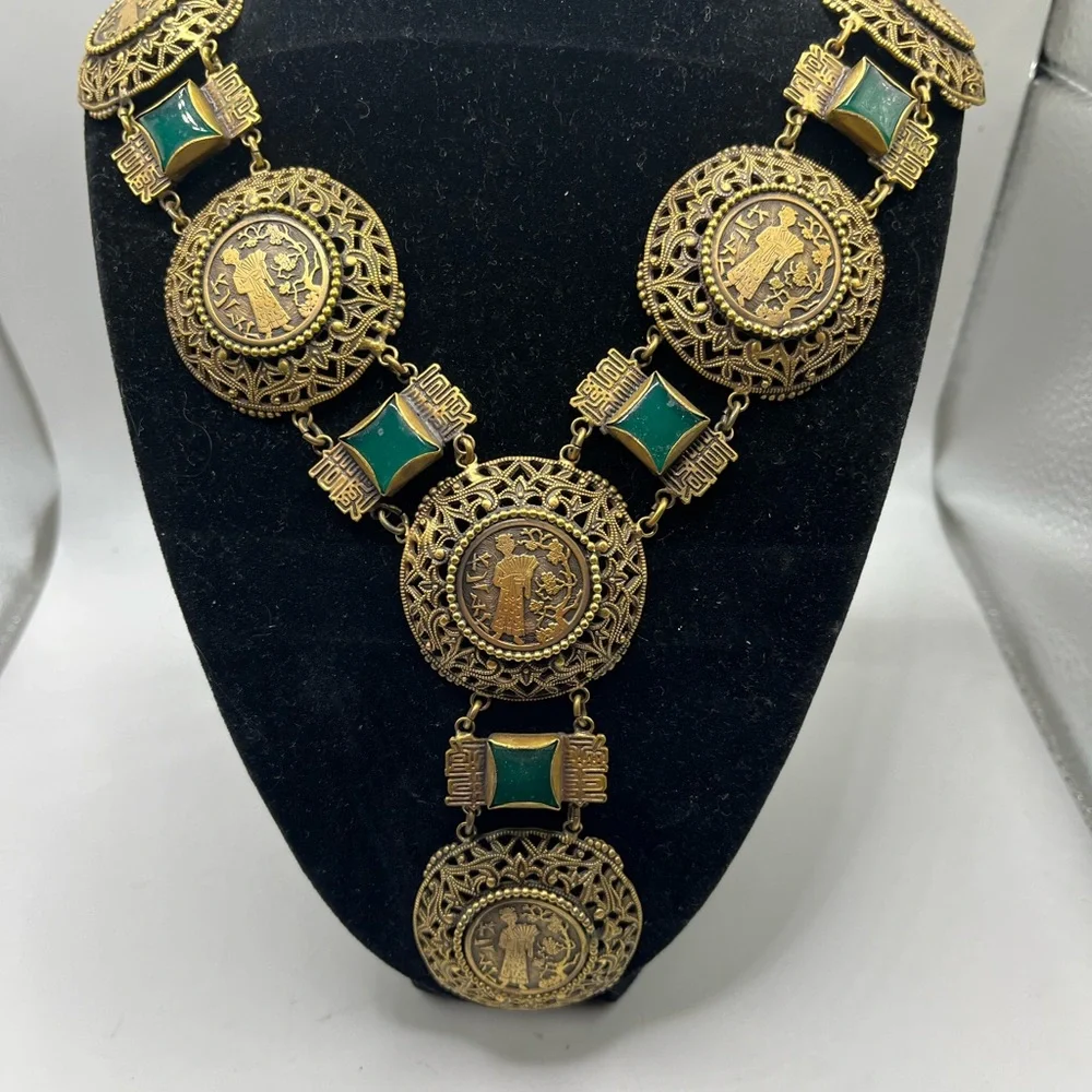 RARE Joseff Of Hollywood Necklace Asian Motif Faux Chrysoprase 32” long - Picture 1 of 14